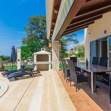 Villa Laura An With Beautiful Sea View And Pool