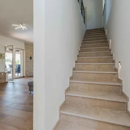 Villa Laura An With Beautiful Sea View And Pool *