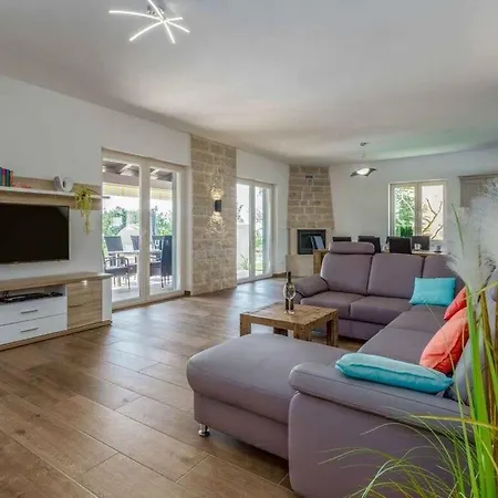 Laura An With Beautiful Sea View And Pool Villa